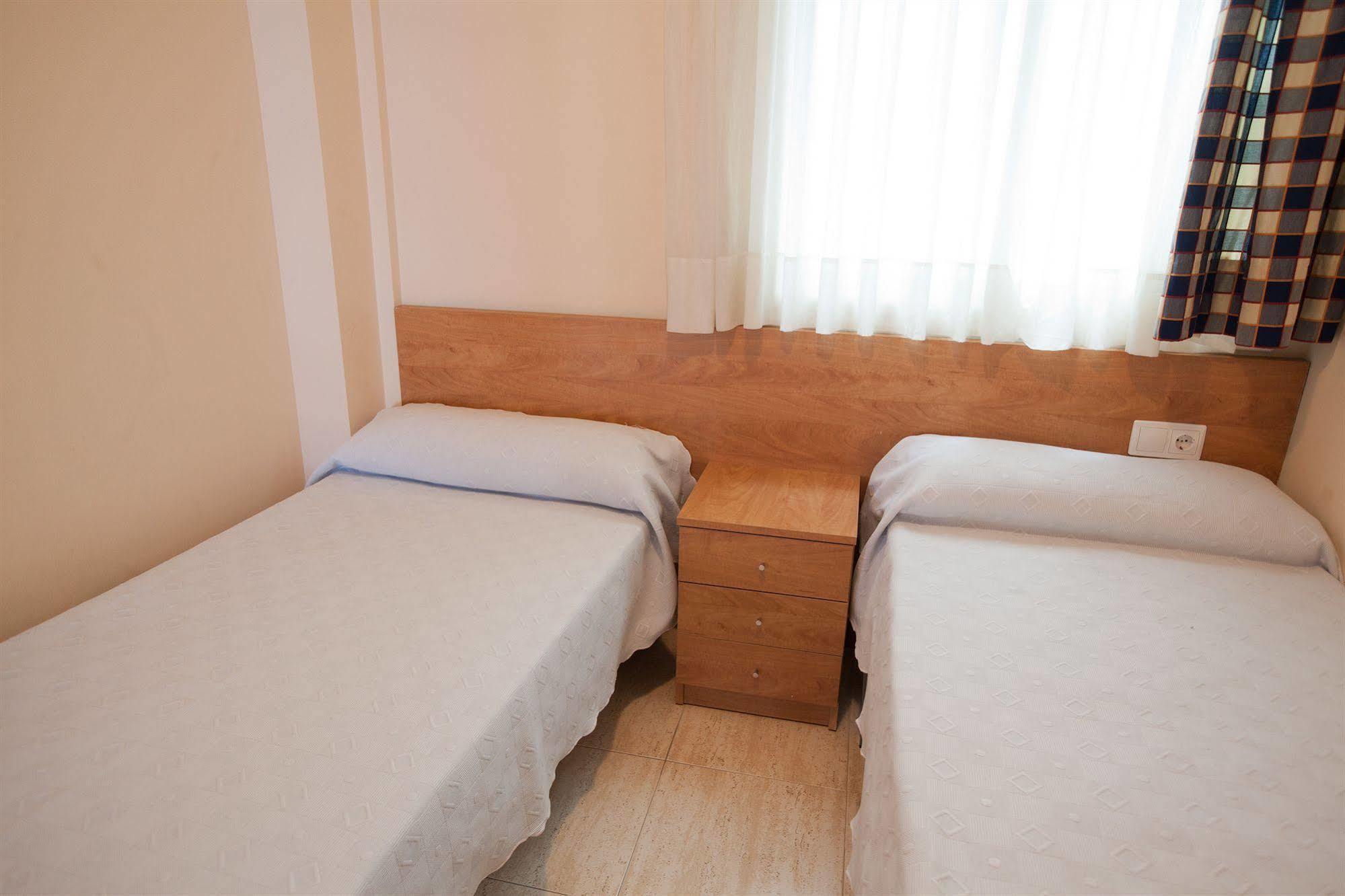 Apartaments Costamar Calafell Quarto foto
